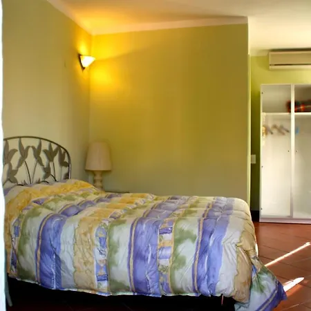 招待所 克莱莉亚别墅酒店 莱万托