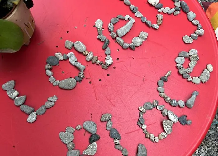 Clelia Πανσιόν Λεβάντο