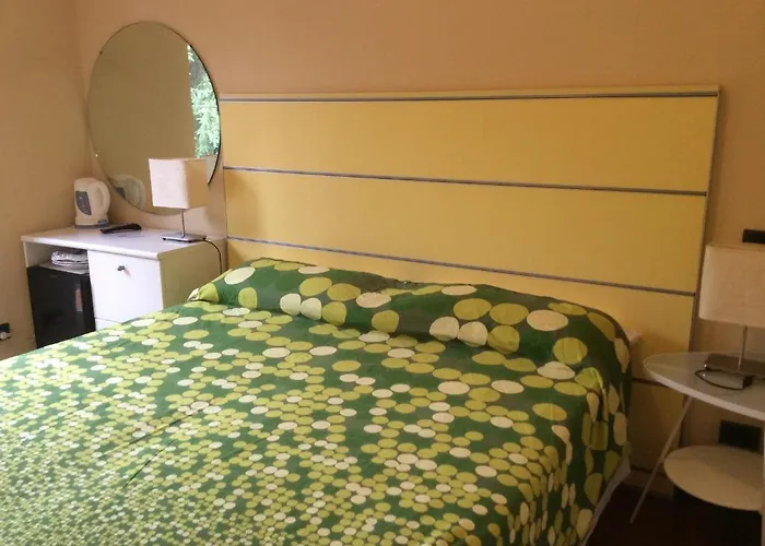 Clelia Πανσιόν 3*